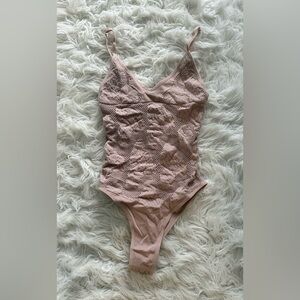 Aura Lace Bodysuit in Blush Pink